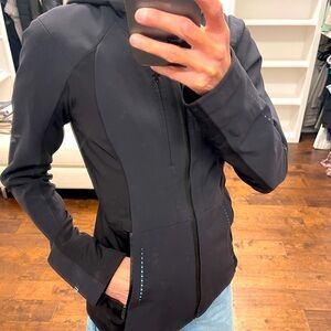 Lululemon Cross Chill Repelshell Hooded Jacket